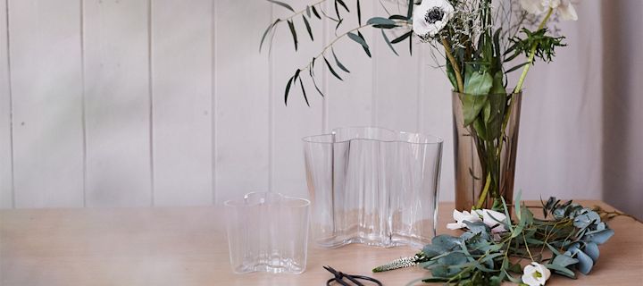 How To Choose The Right Vase For Your Bouquet Of Flowers – 3 Tips From A  Florist