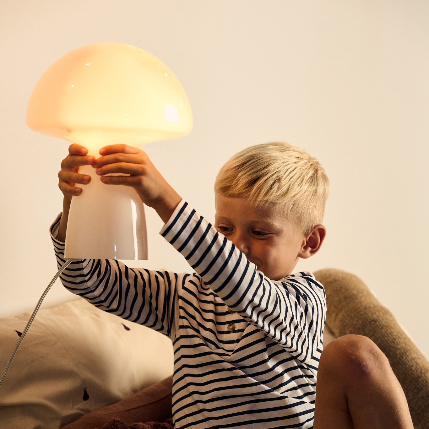 ArtZ® Nordic Mushroom Table Lamp