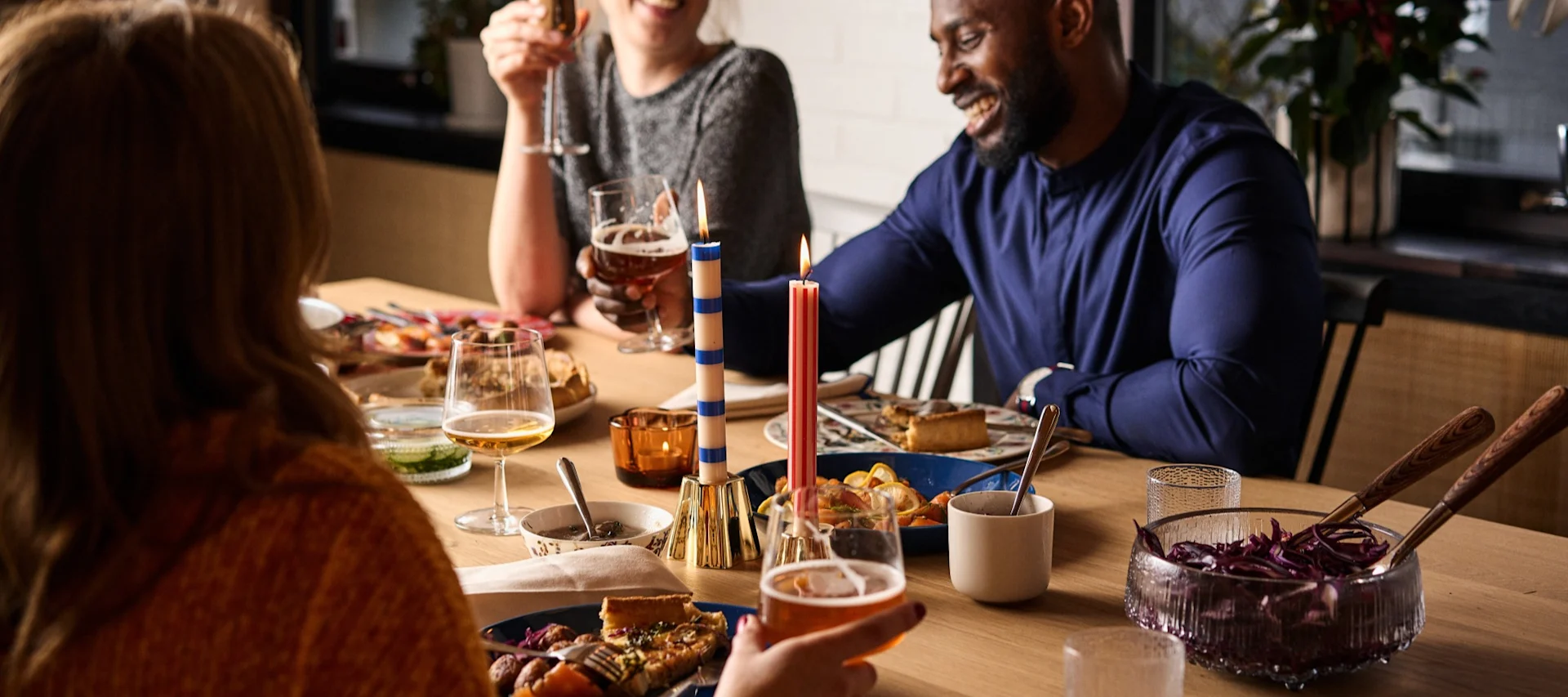Celebrate a Nordic Christmas with friends around the Christmas table.