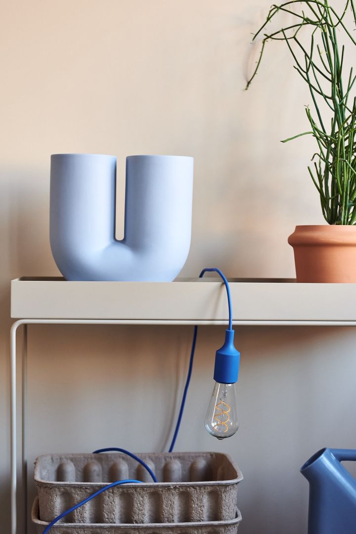 Sky blue vase from Muuto - an obvious favourite if you want to decorate according to the colour trends 2022.