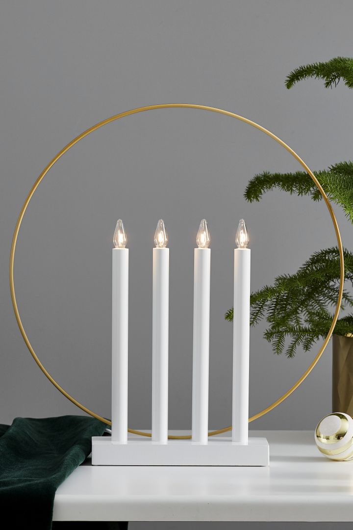 Here you see the stylish Glory candle bridge from Star Trading, the perfect way to light up your windowsill this year. 