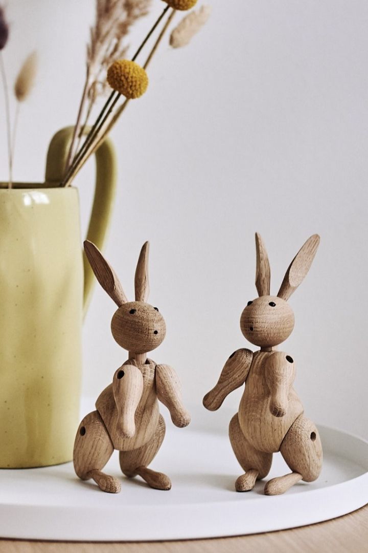 Stylish Easter decorations - Kay Bojesen's rabbit figure in wood is a beautiful tip that will help create a beautiful easter scene on the side board.