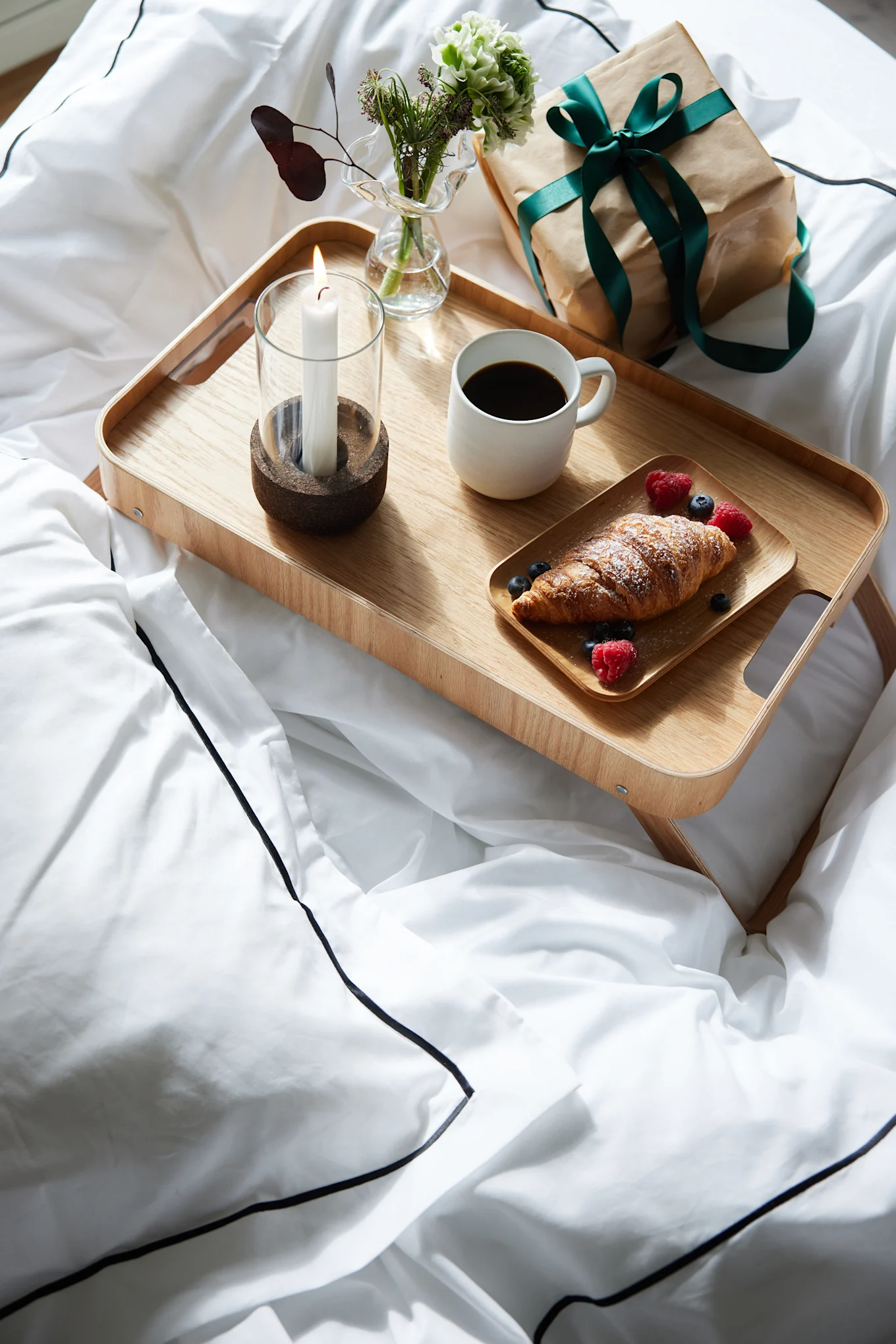 Serve breakfast in bed for Valentine's Day with the Hanna tray from Sagaform.