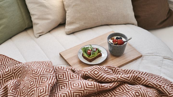 The yoghurt and breakfast sandwiches are waiting to be enjoyed for a luxury breakfast in bed among soft pillows and warm blanket from Nordic Nest.