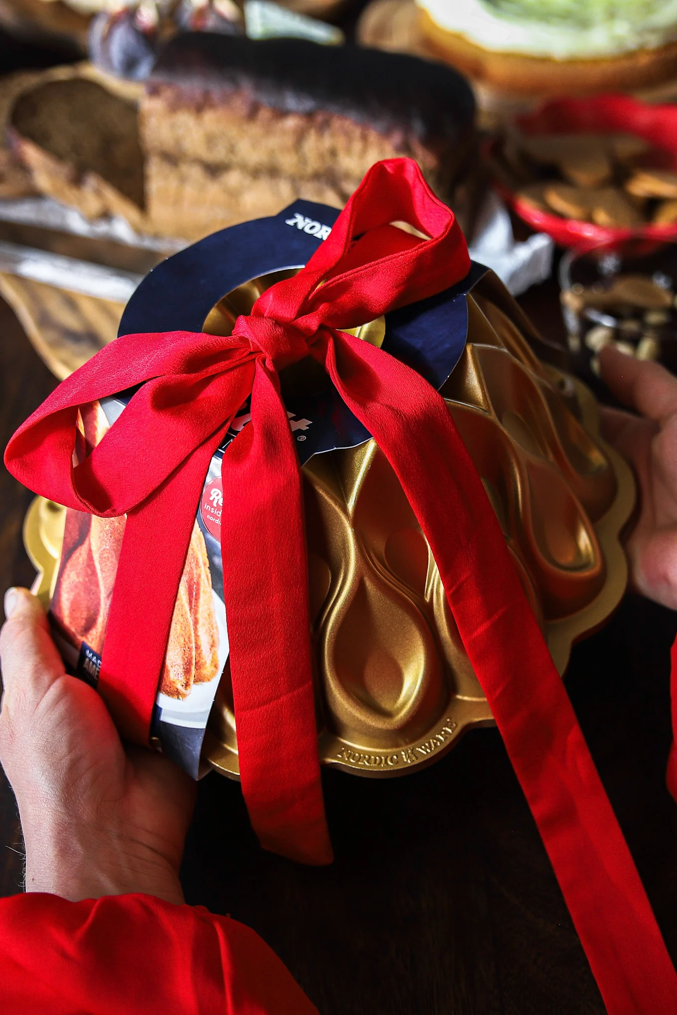 Christmas baking recipes from Baka med Frida - Give the baking enthusiast in your life the perfect gift - the Nordic Ware baking tin.