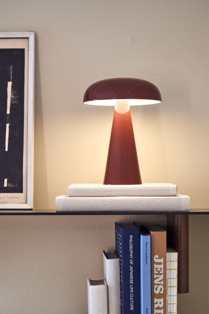 Portable lighting is once again one of the top interior design trends for autumn 2022, decorate with the Como cordless table lamp from &tradition. 