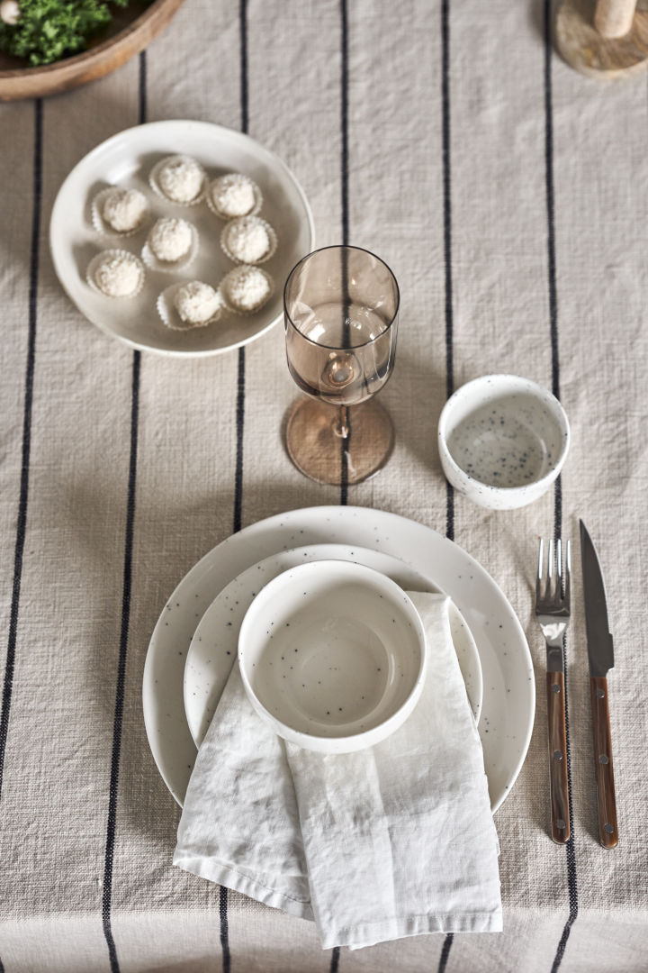 The Freckle porcelain series from Scandi Living is the perfect addition to the Nurture tablescape in its pure white tones.