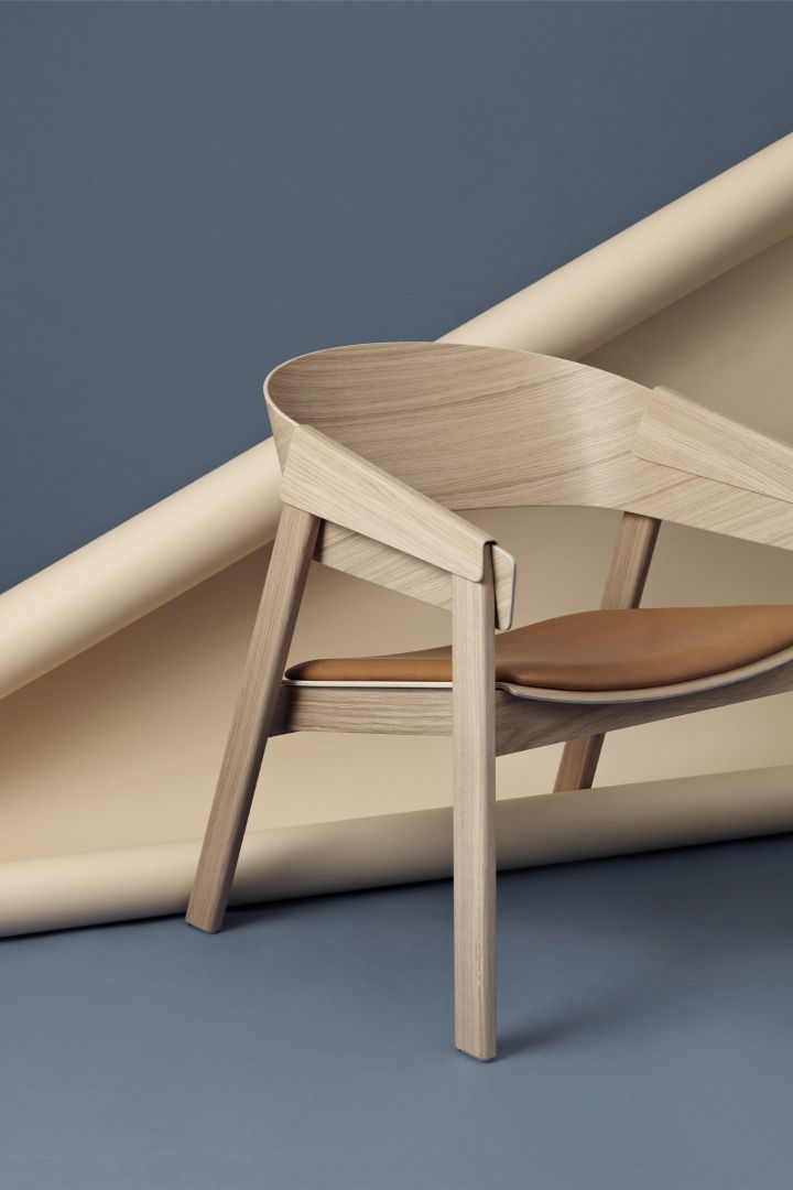 Cover lounge chair from Muuto with design Thomas Bentzen.