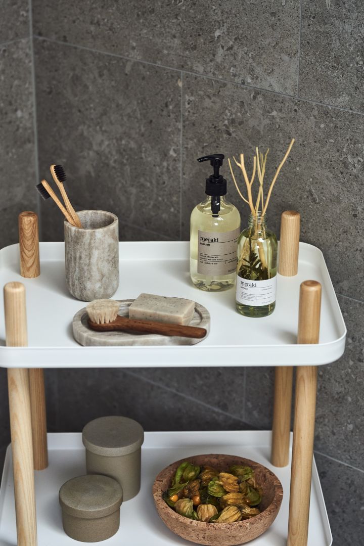 Spa decor ideas for the bathroom - include a rolling trolley for all of your spa details and body treatments. 
