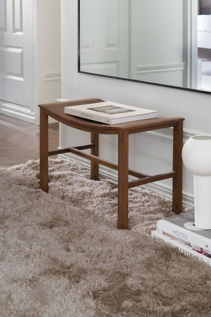 The Fallingwater rug in Nougat from Layered in our guide to choosing the right rug gives the perfect cosy feeling in the living room. 