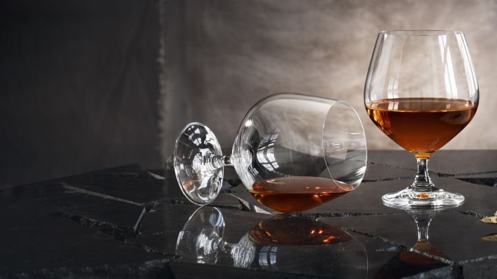 9 Oz 260ml Bourbon Whisky Crystal Narrow Rim Tasting Glass Brandy Snifter -  China Wine Glass and Wine Glasses price