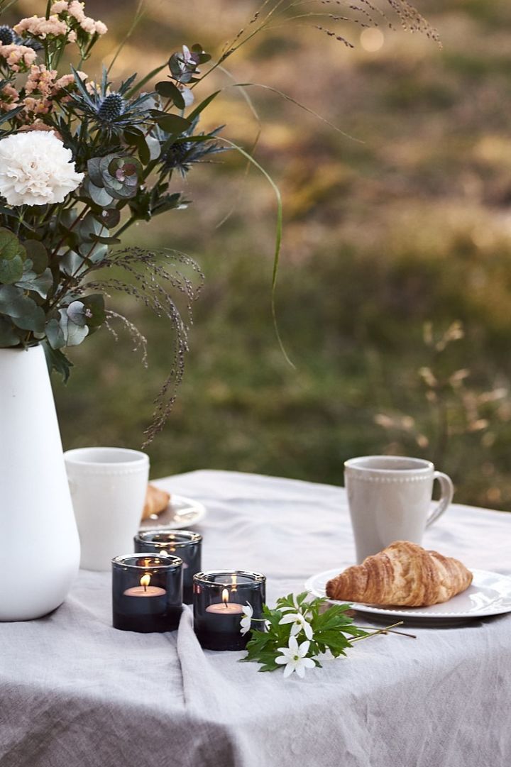 Dots collection from Scandi Living and Kivi candle holders from Iittala.