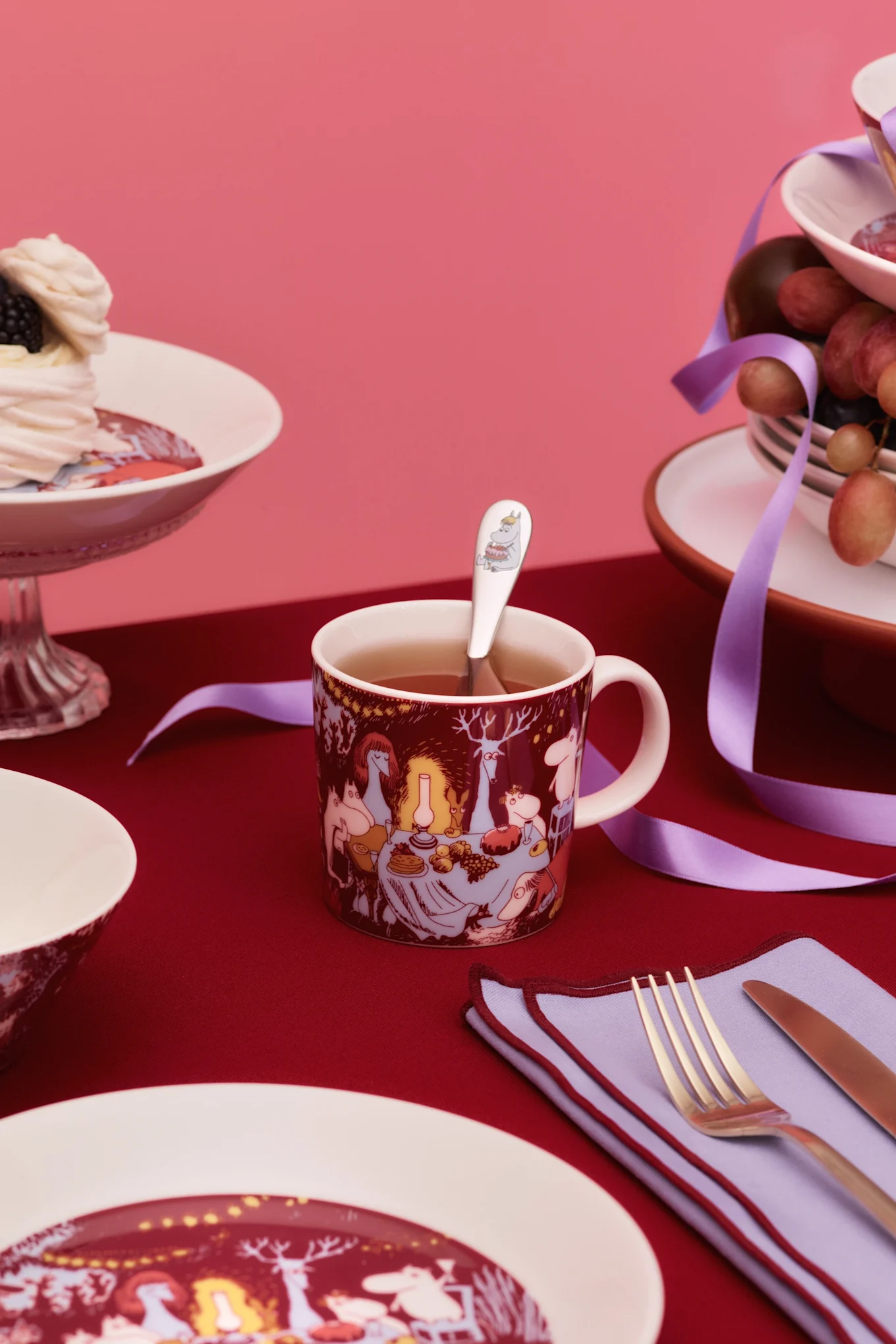 A Moomin mug that makes a perfect Christmas gift for anyone who loves collectible items.