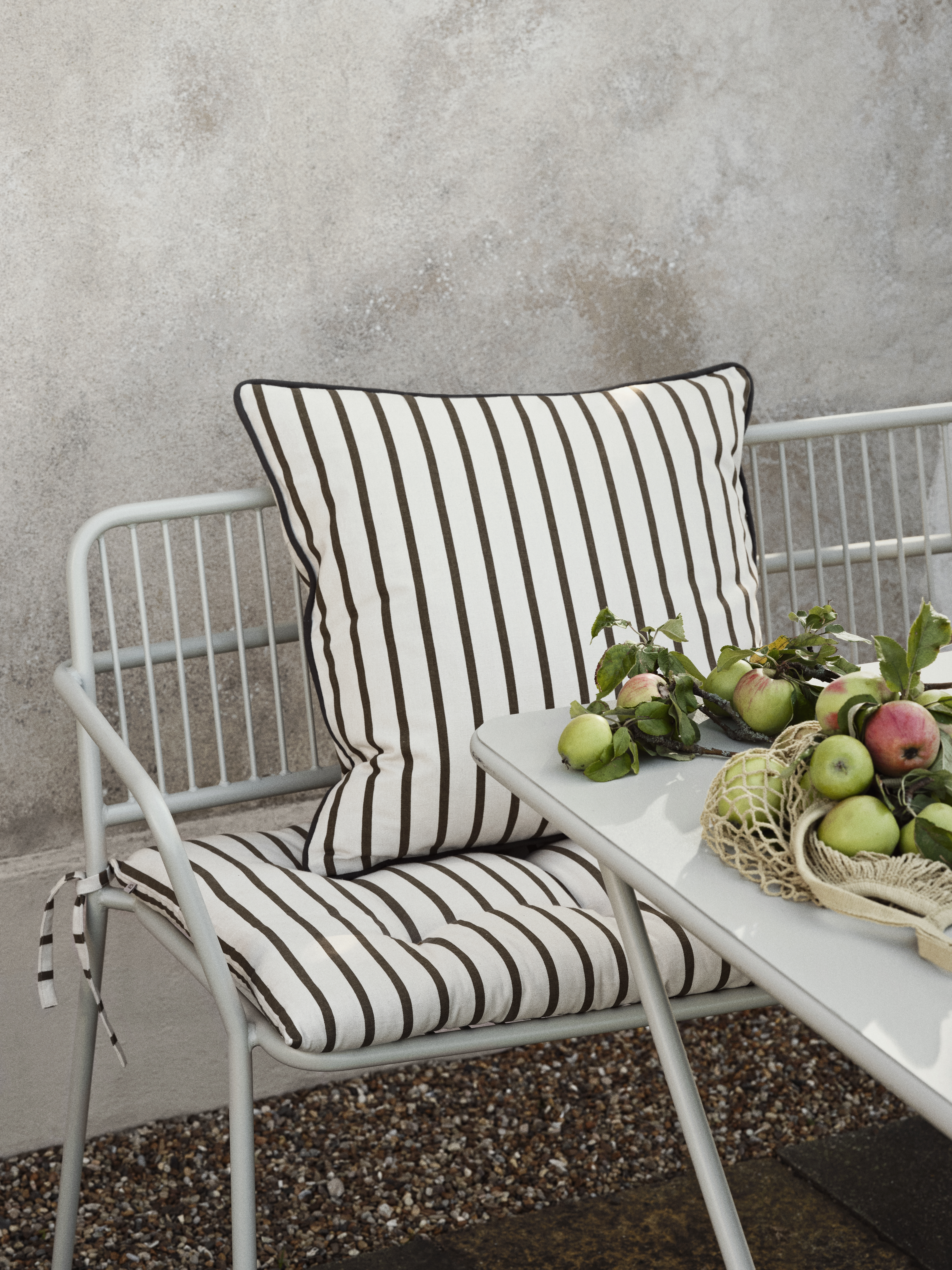 Outdoor furniture ideas for a small balcony
