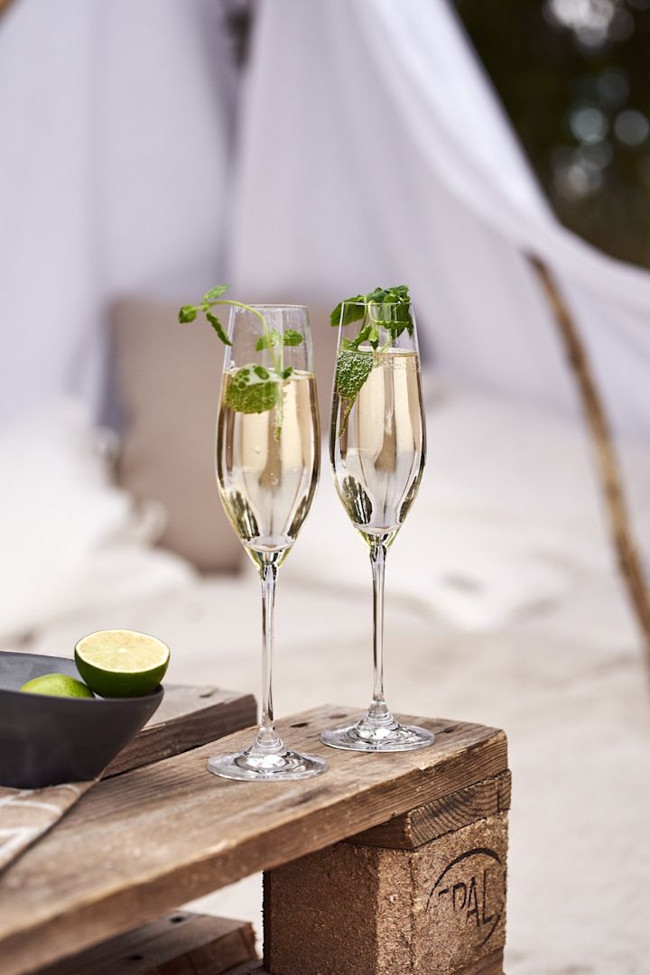 Summer drinks - Prosecco with elderflower and mint served in the Karlevi champagne flute from Scandi Living