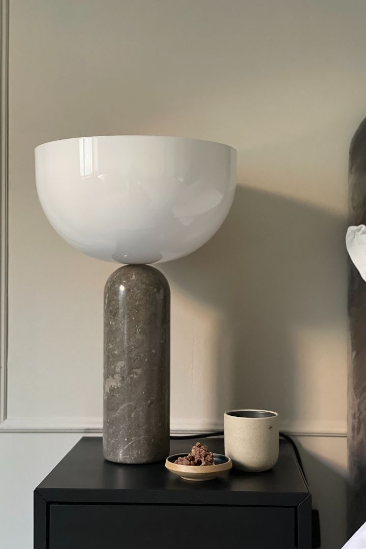 Here you see the Scandinavian design lamp Kizu from New Works at the home of Swedish influencer @homebynicky.