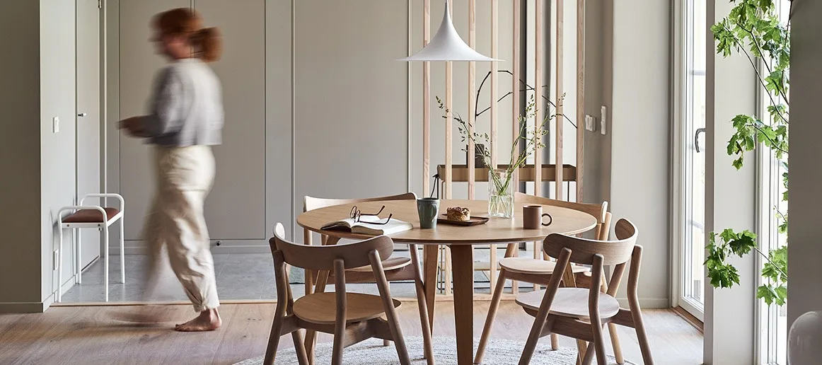 Discover how to decorate in the Japandi Style, combining Japanese and Scandinavian interior design. 