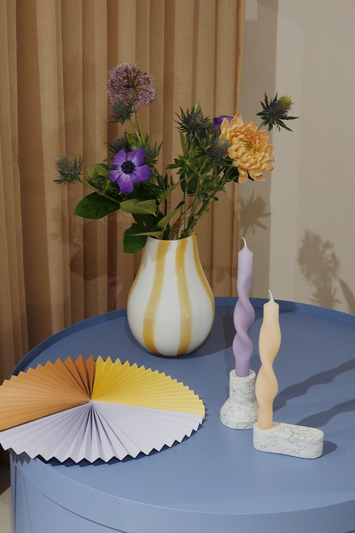 Pastels, undulating and round shapes are some of the interior design trends for spring 2022, these candles from Broste Copenhagen are the perfect combination of these trends.