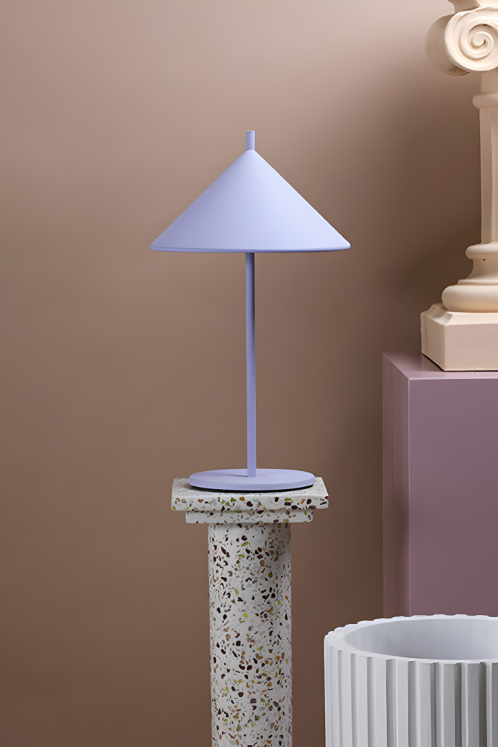Purple is the trendiest colour for our interior in 2022 and preferably in a soft lavender just like this table lamp from HK Living