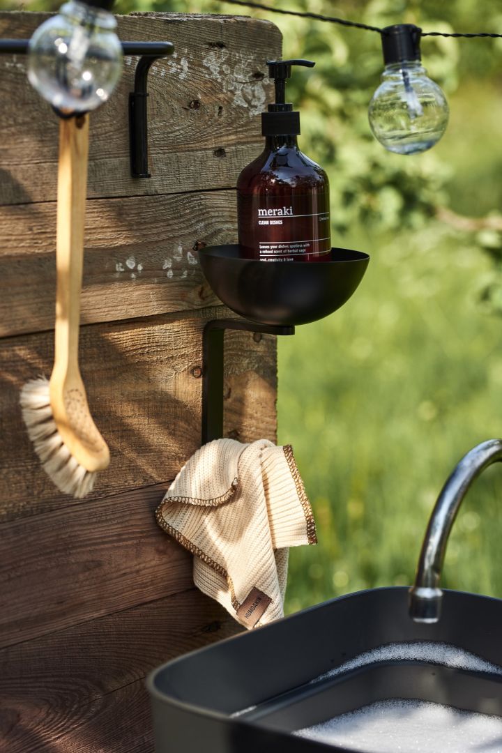 Pick up a summery essential for your outdoor kitchen with the Nest hanger from Northern, perfect for holding your soap and dish cloth. 