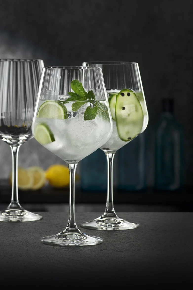 The gin & tonic glasses from Nachtmann are perfect for virgin gin & tonic or other mocktails.