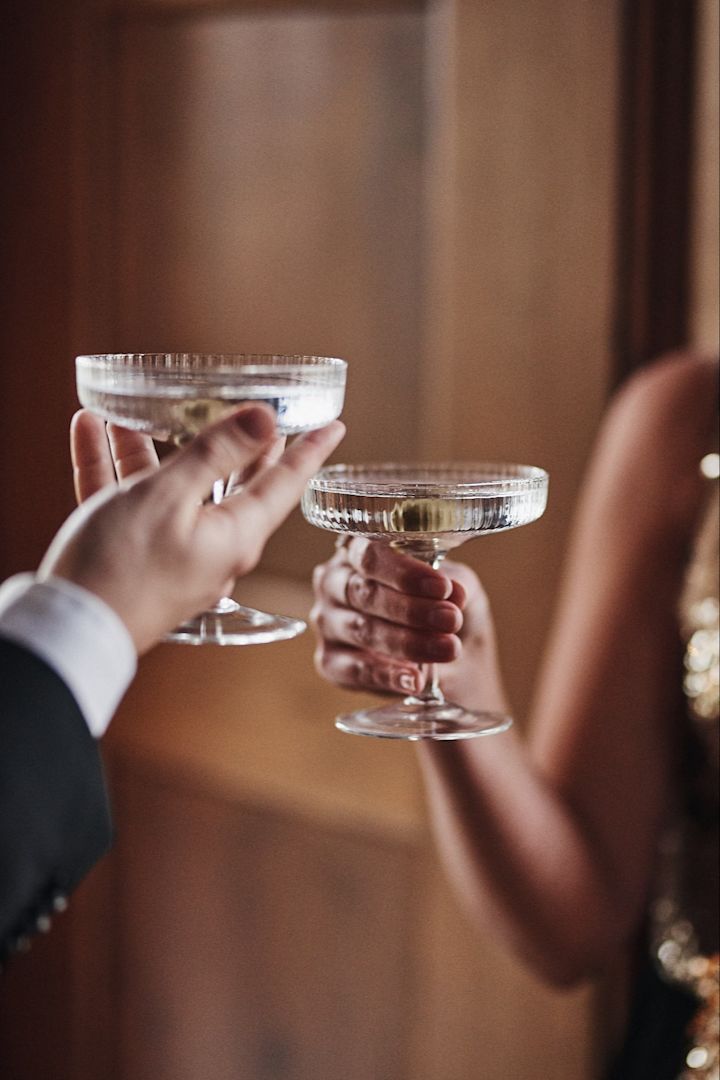 Different types of cocktail glasses work for different drinks, here you see a champagne coupe Ripple from Ferm Living. 