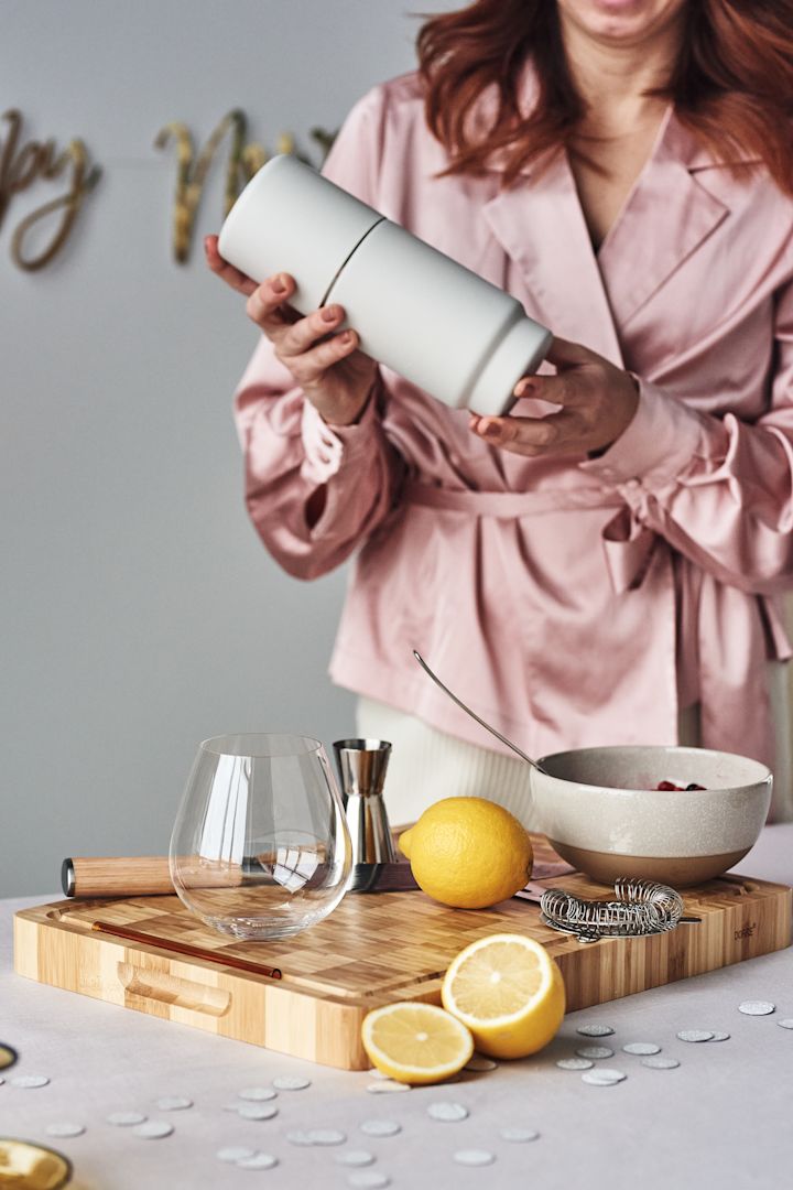 4 festive cocktail recipes for new year - Zone Denmark Rocks shaker.