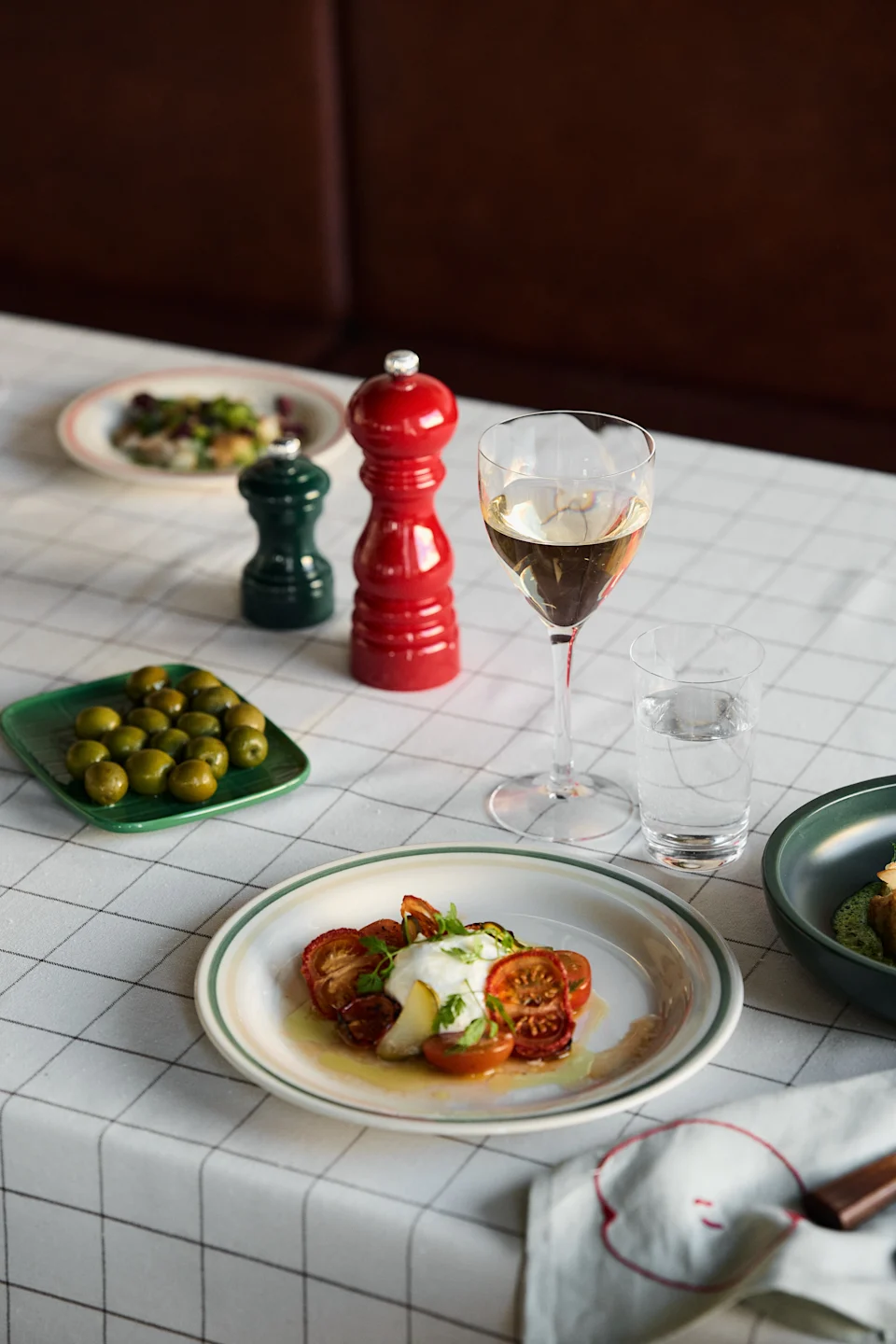 12 elegant table settings ideas for beautiful dinner parties