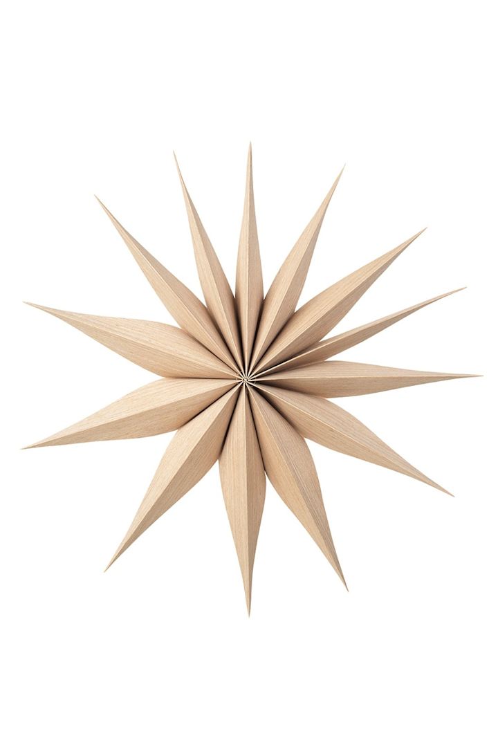 Christmas star in wood from Broste Copenhagen.