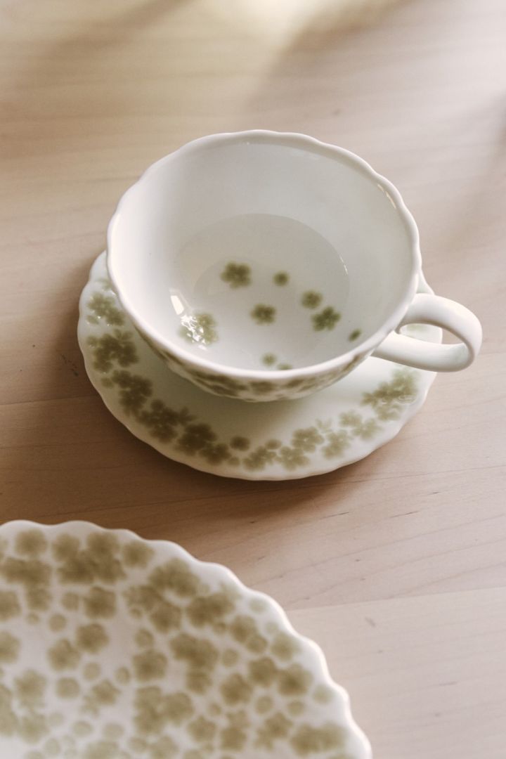 A close up of the delicate Slåpeblom tableware from Wik & Walsøe 
