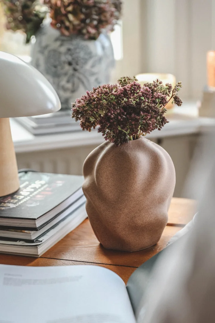 How to choose the right vase for your bouquet of flowers 3 tips from