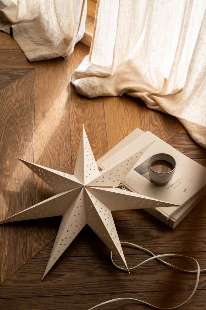 my scandinavian home: How To Make Swedish Christmas Angels From Paper