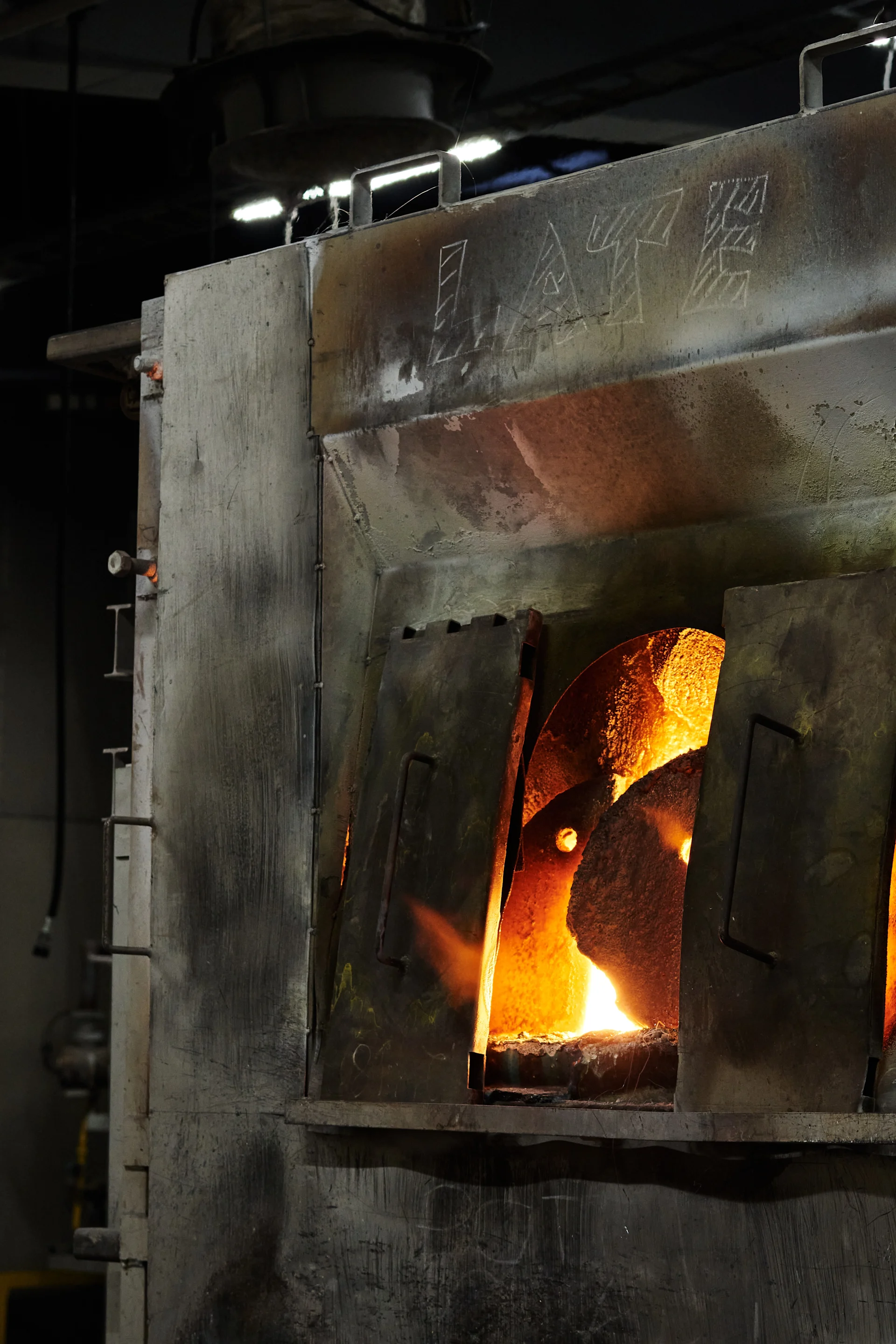A furnace in the Iittala glassworks. 